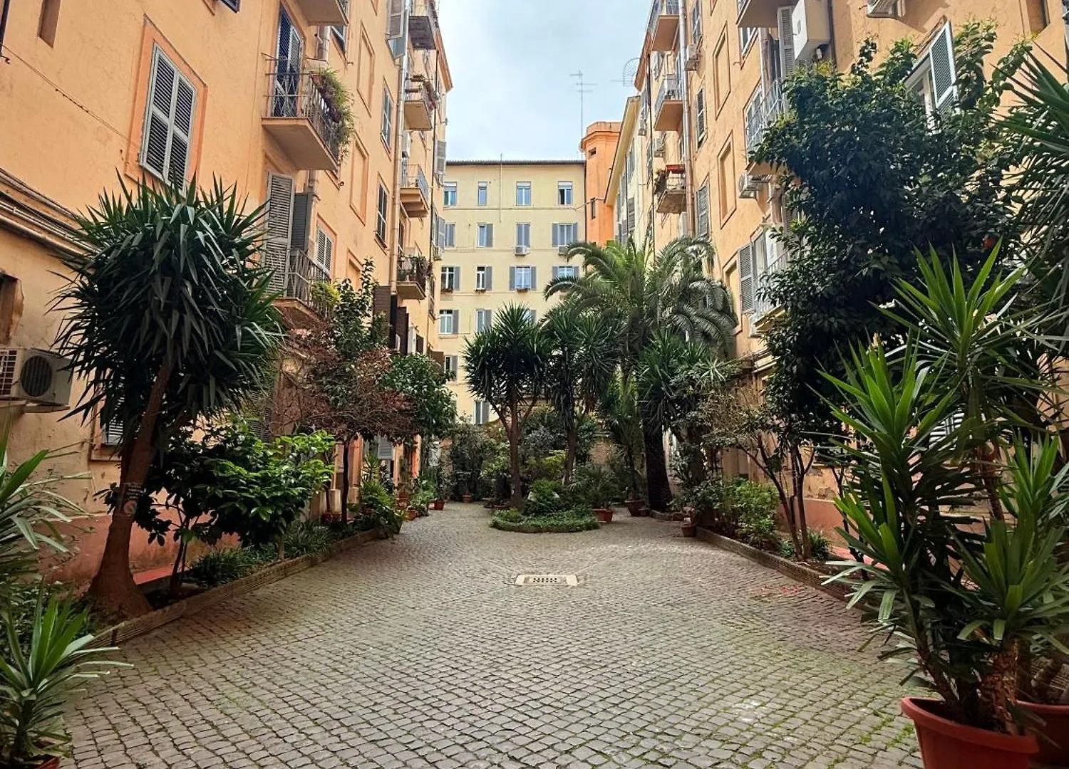 Vertex Suite Roma Italia